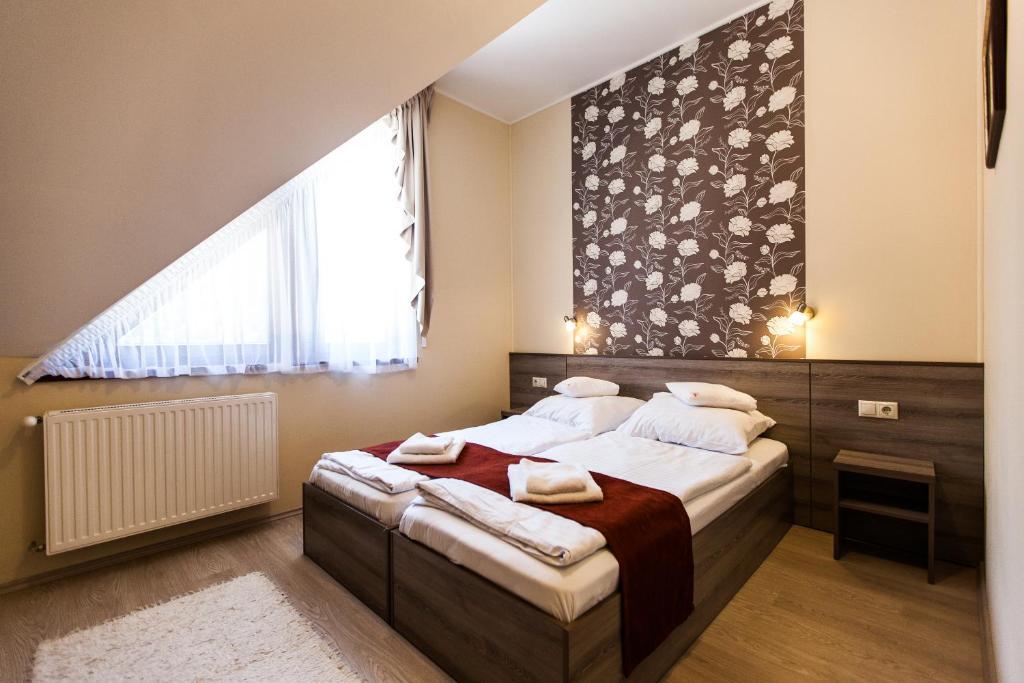 Bed and Breakfast Piroska Csárda és Panzió à Siófok Chambre photo