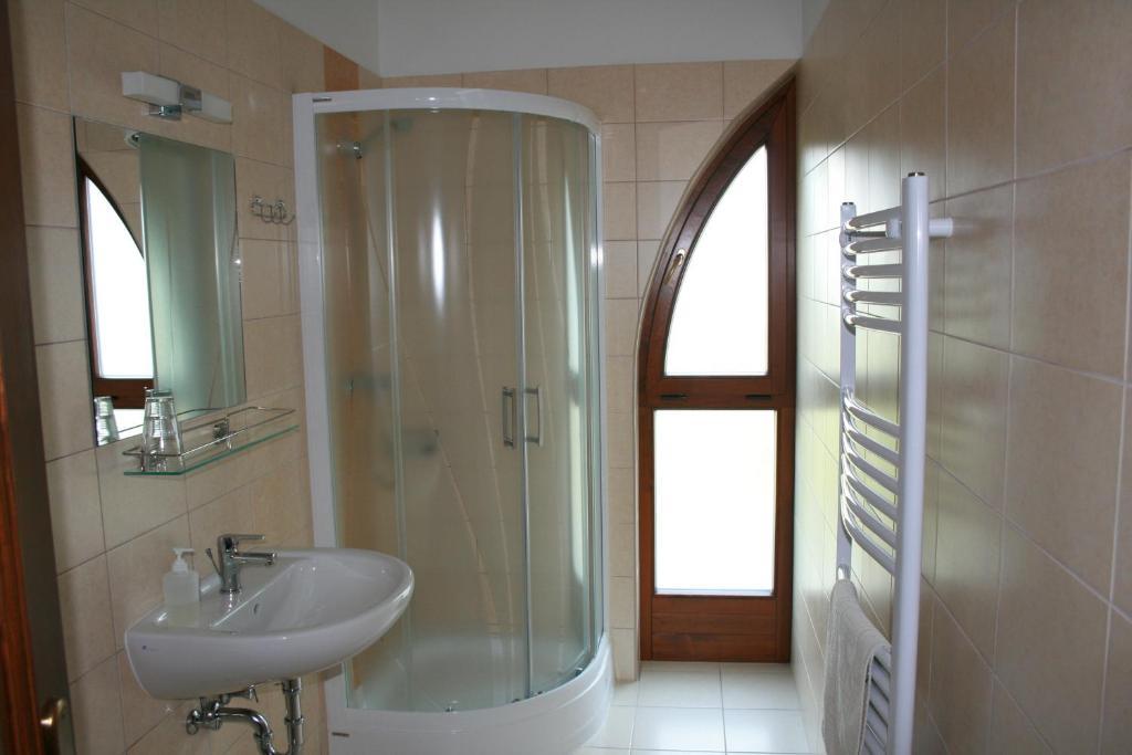 Bed and Breakfast Piroska Csárda és Panzió à Siófok Extérieur photo